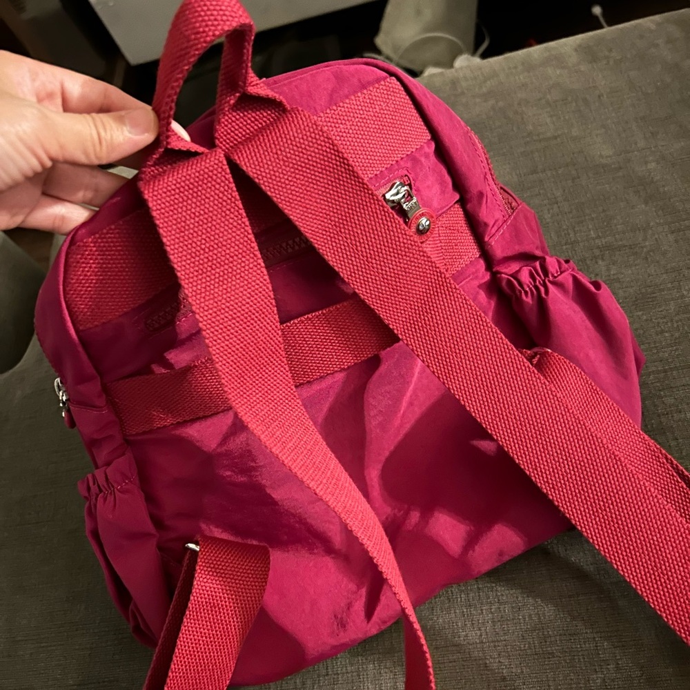 Bagpack - Picture 4 of 5